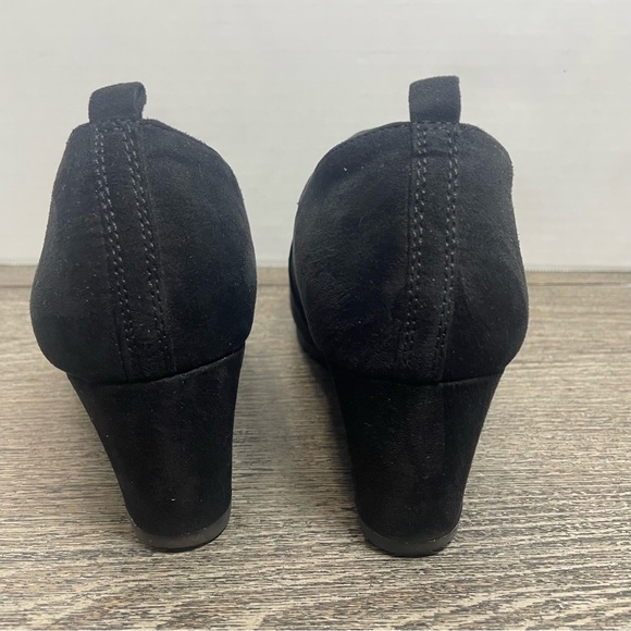 Bandolino Black Wedge Ankle Boots suede. 8M women’s. Shoe. Pre-owned - Picture 4 of 9